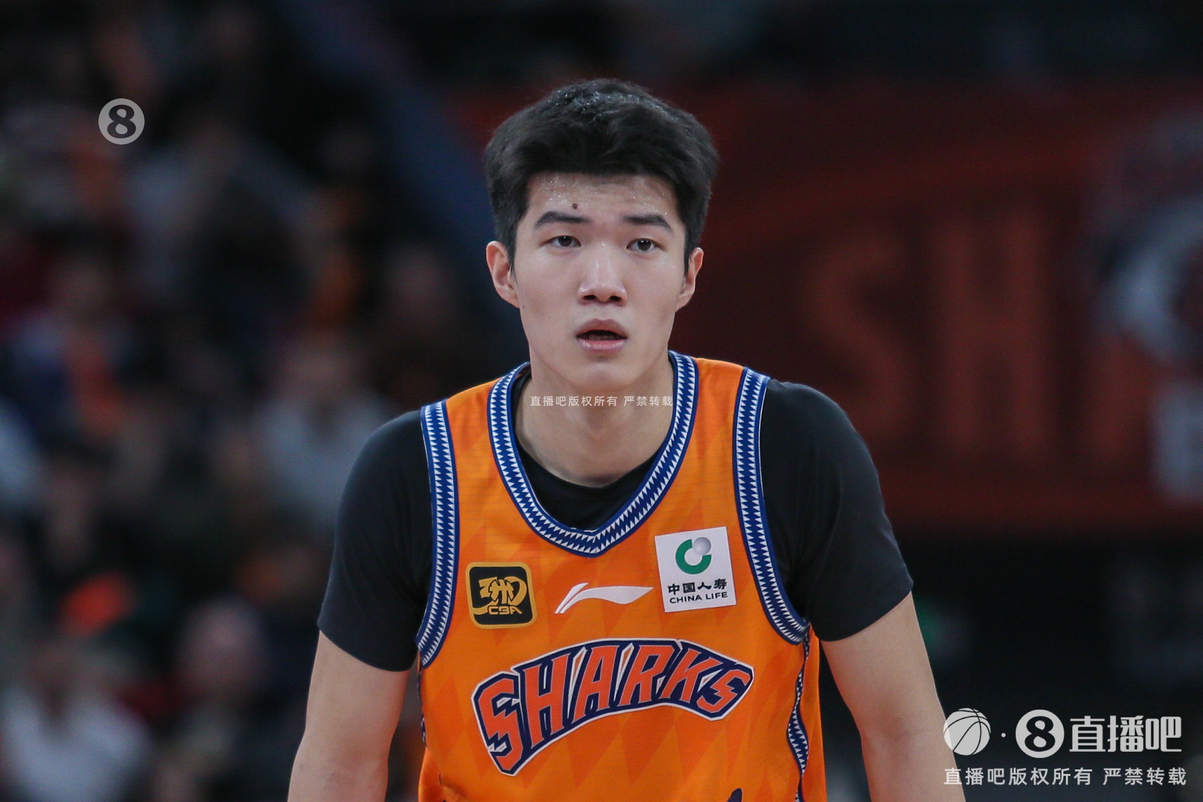 率先發(fā)力！偰李永煒首節(jié)5中4拿到11分 三分4中3
