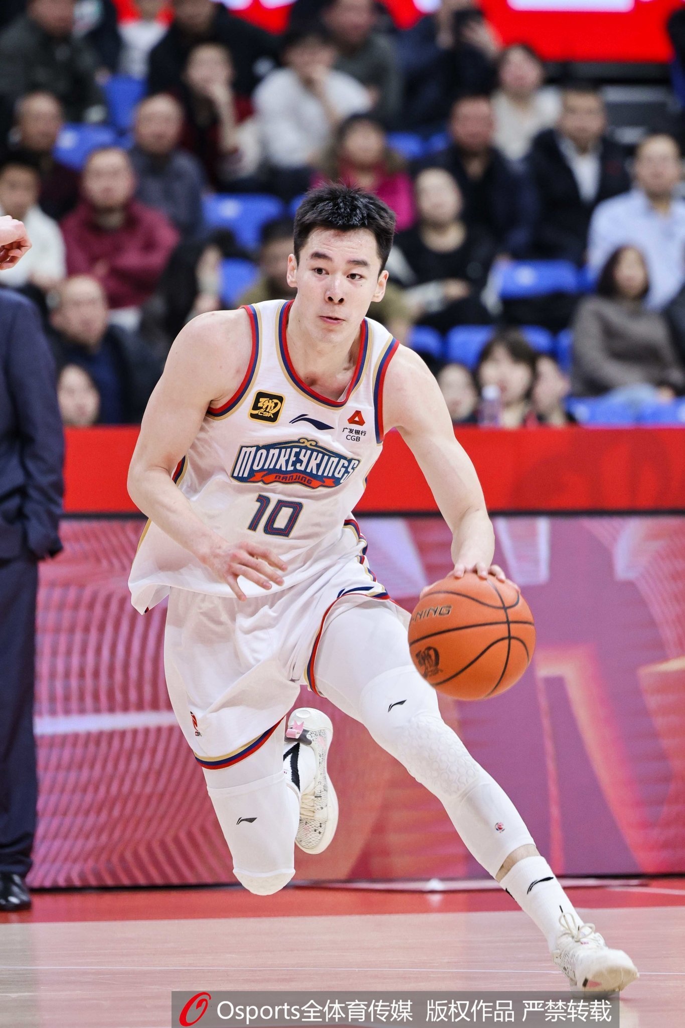 沖擊力十足！郭昊文17投5中&罰球14中12 得到24分10板5助