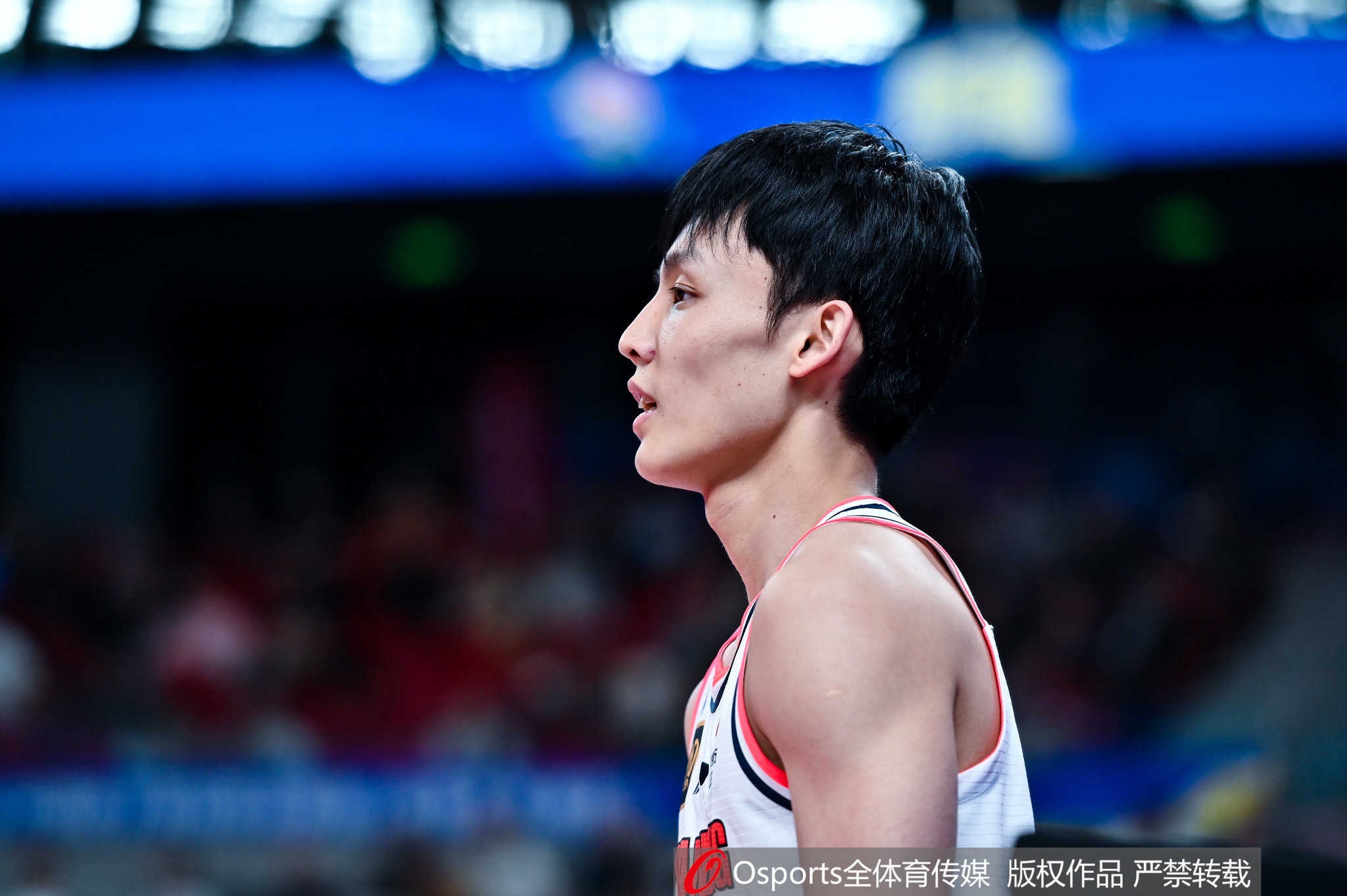 中鋒本色！徐杰3個前板并列全隊最多 9中3拿到13分7板4助2斷0失誤